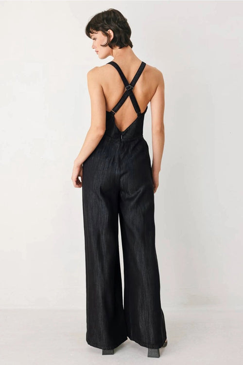 A Solid Woven Jumpsuit