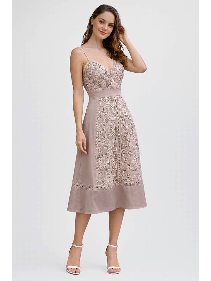 Romantic Lace Panel Midi Dress - Light Gray