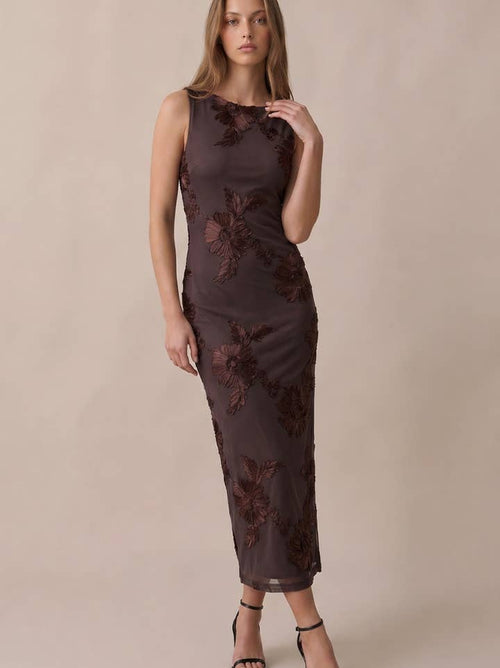 B. Right Apparel 3D Floral Mesh Midi Dress - Gallery 1