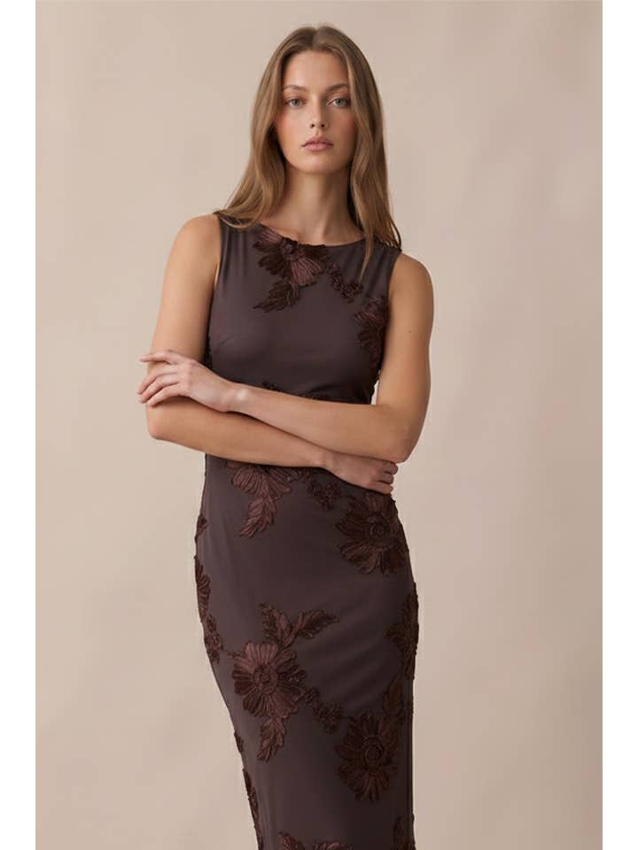 B. Right Apparel 3D Floral Mesh Midi Dress - Gallery 5