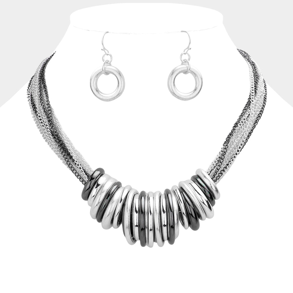 Antique Metal O Ring Necklace and Earring Set - Multi / Worn Silver