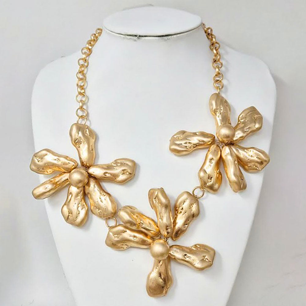 Triple Sculpted Flower Link Necklace - Matte Gold