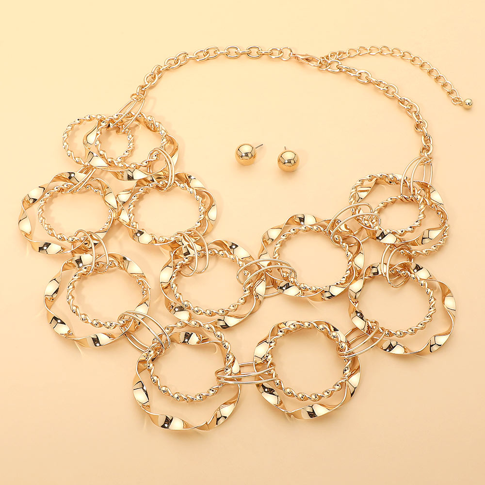 Interlocking Circle Necklace and Earring Set - Gold