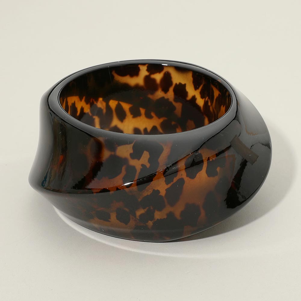 Sculpted Leopard Print Resin Bangle Bracelet - Leopard